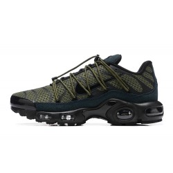 Kixify Air Max Plus Utility (M) Green Black FJ4232-200 Shoes